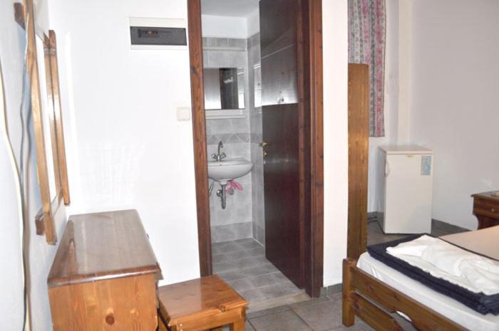 Aparthotel Odos Odysseos Ermupoli Pokój zdjęcie