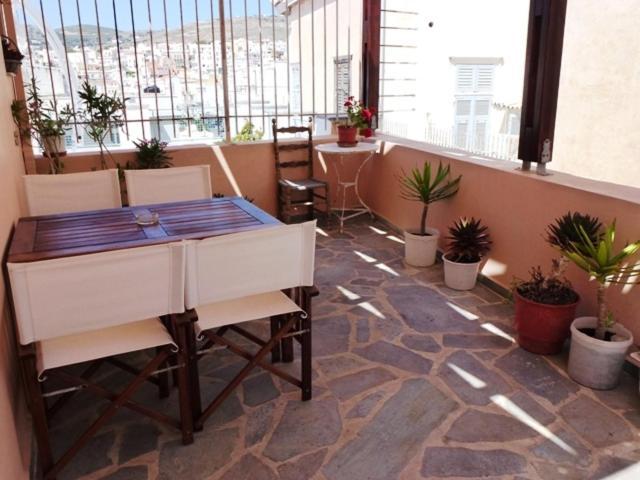 Aparthotel Odos Odysseos Ermupoli Zewnętrze zdjęcie