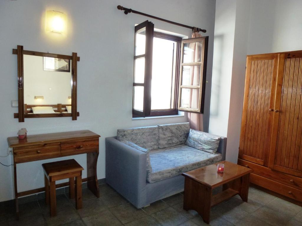 Aparthotel Odos Odysseos Ermupoli Pokój zdjęcie