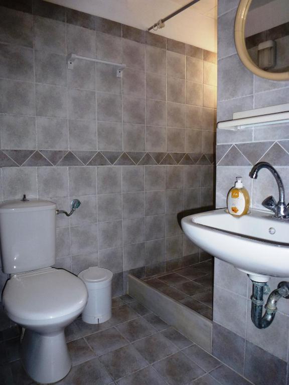 Aparthotel Odos Odysseos Ermupoli Pokój zdjęcie